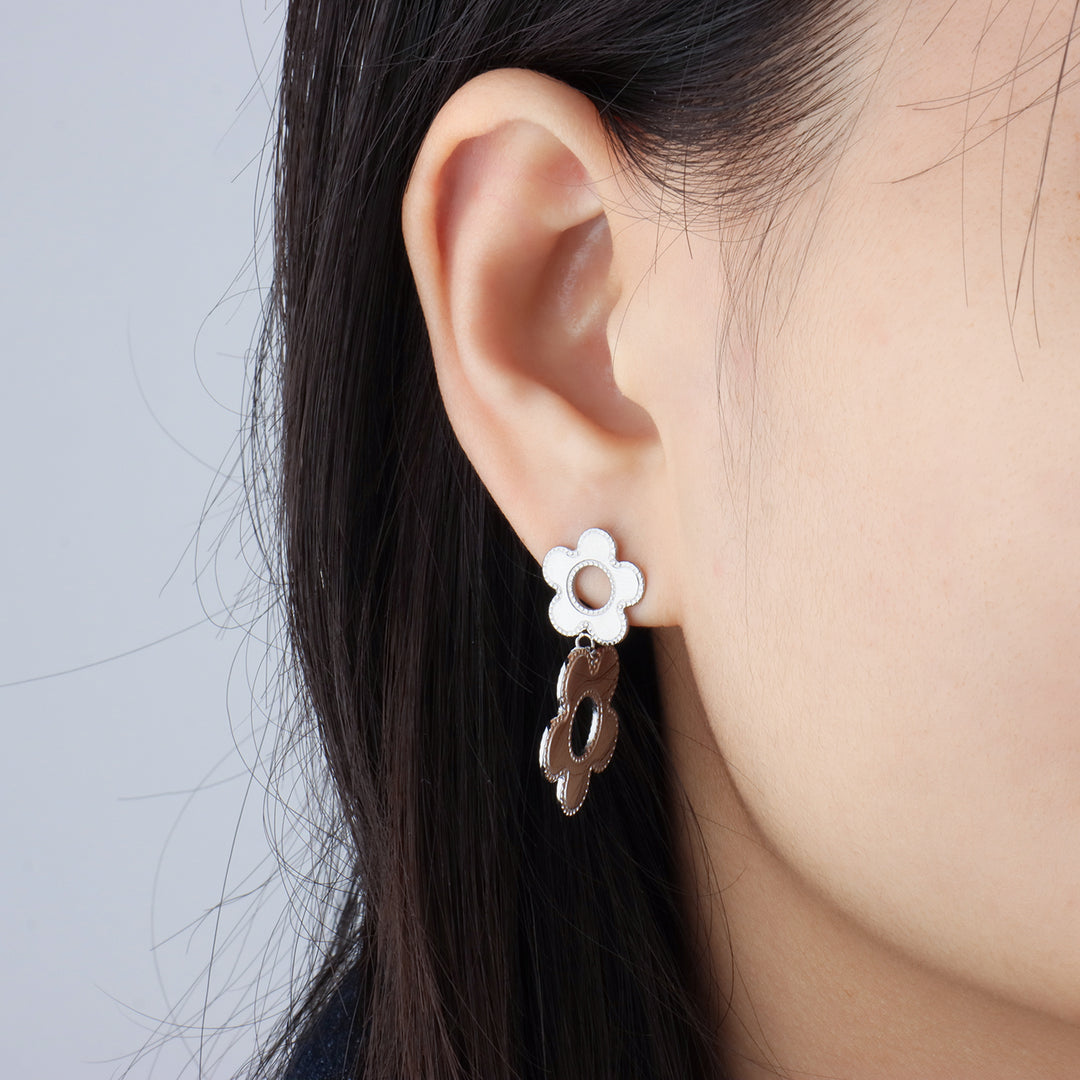 Flower Dangle Earrings - OhmoJewelry