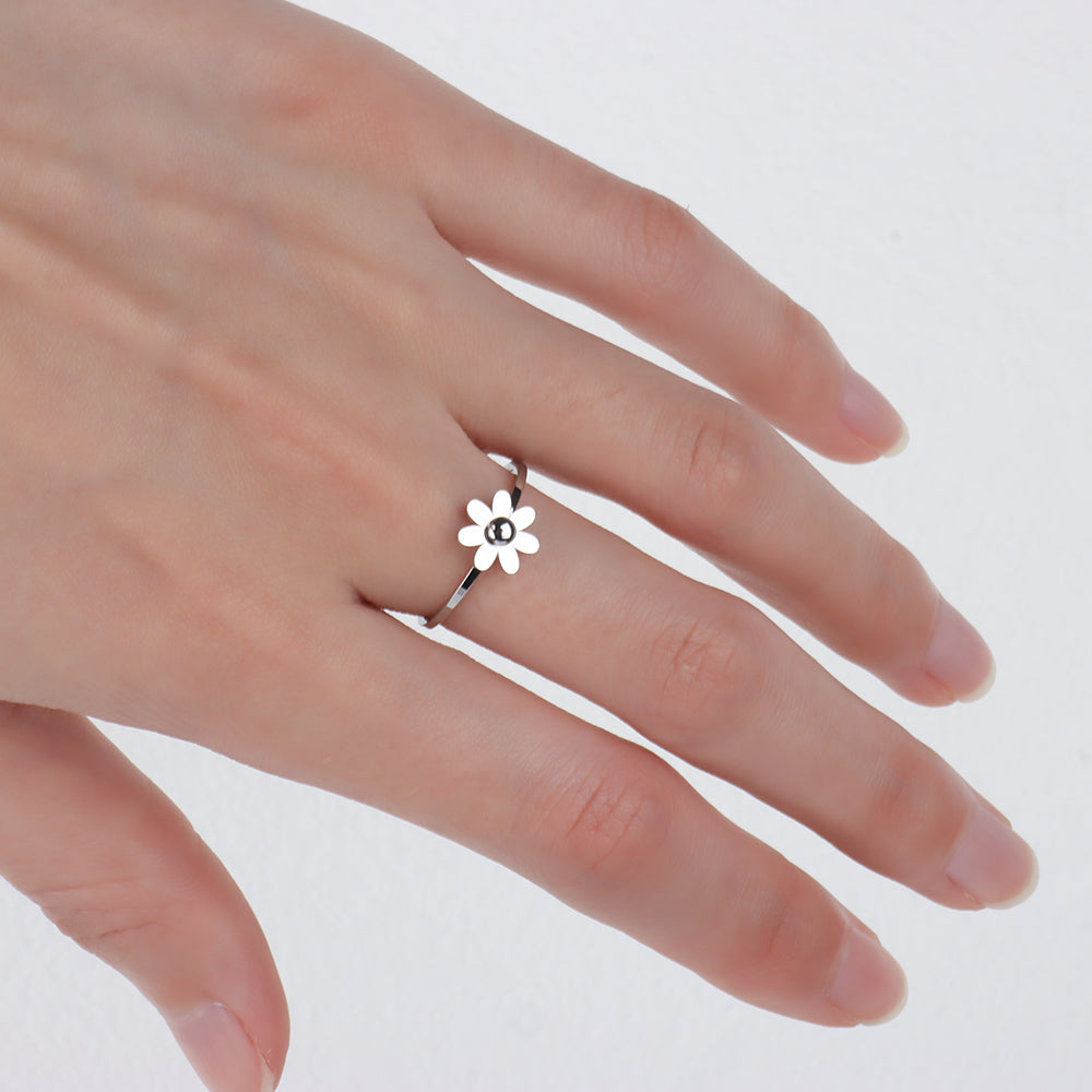 Floral Ring - OhmoJewelry